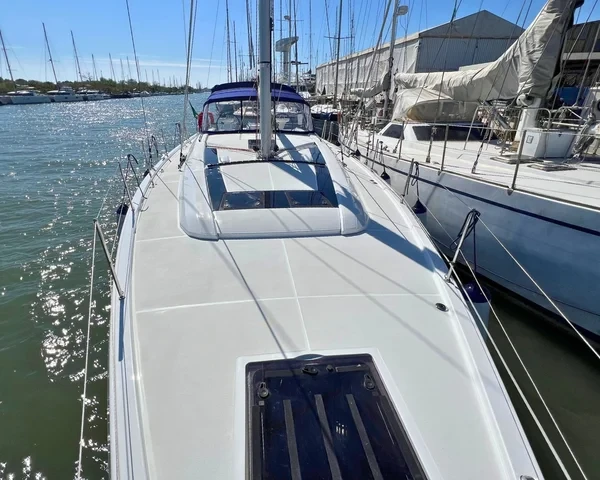 Oceanis 51.1 - Boatscribe.com