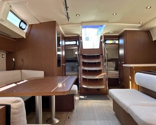 Oceanis 51.1 - Boatscribe.com