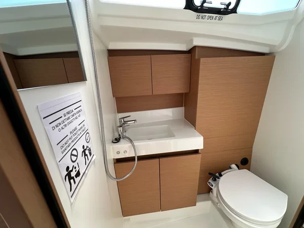 Sun Odyssey 380 - Boatscribe.com