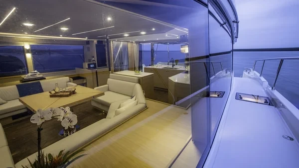 Aquila 54 - Boatscribe.com