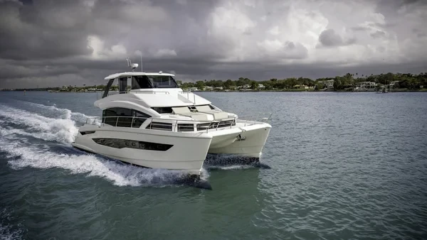 Aquila 54 - Boatscribe.com