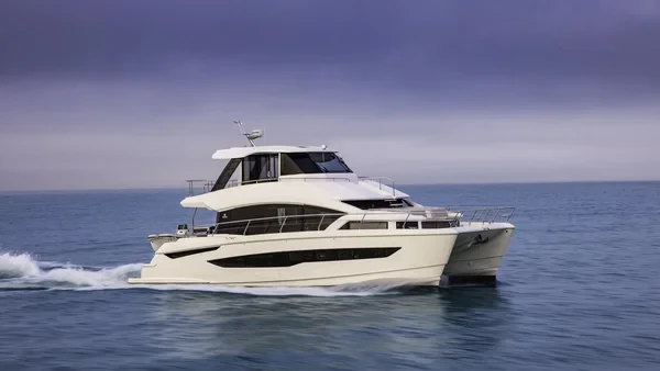 Aquila 54 - Boatscribe.com