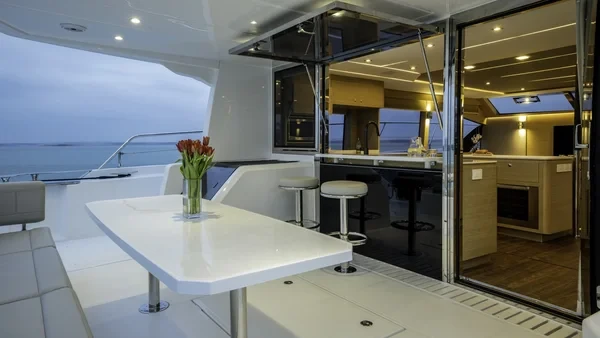 Aquila 54 - Boatscribe.com