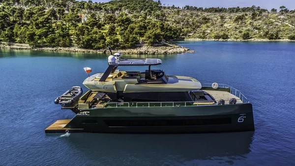 Moon Yacht 60 - Boatscribe.com