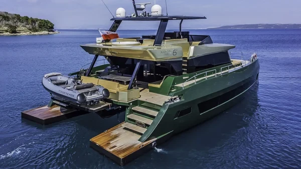 Moon Yacht 60 - Boatscribe.com