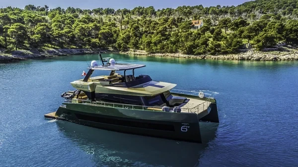 Moon Yacht 60 - Boatscribe.com