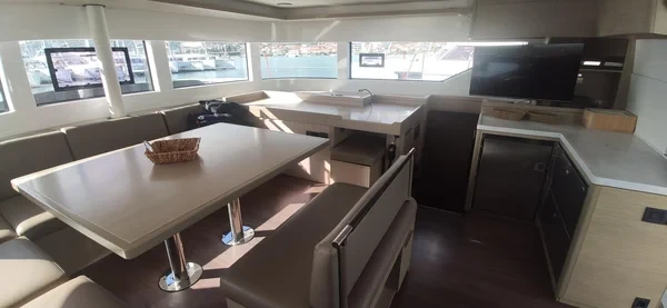 Lagoon 51 - Boatscribe.com