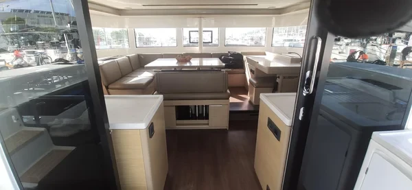Lagoon 51 - Boatscribe.com