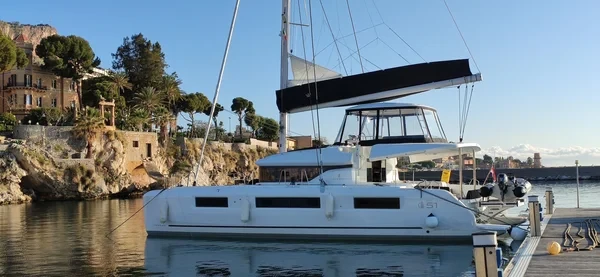 Lagoon 51 - Boatscribe.com