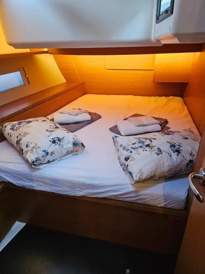 Dufour 470 - Boatscribe.com