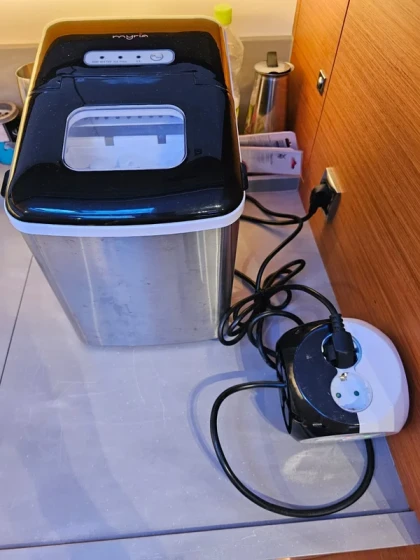 Dufour 470 - Boatscribe.com