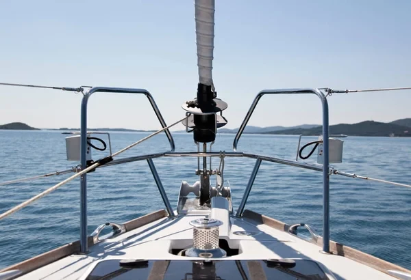 Sun Odyssey 419 - Boatscribe.com