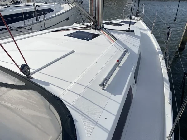 Hanse 385 - Boatscribe.com