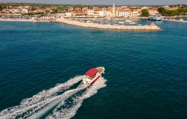 Atlantic 750 Open - Boatscribe.com