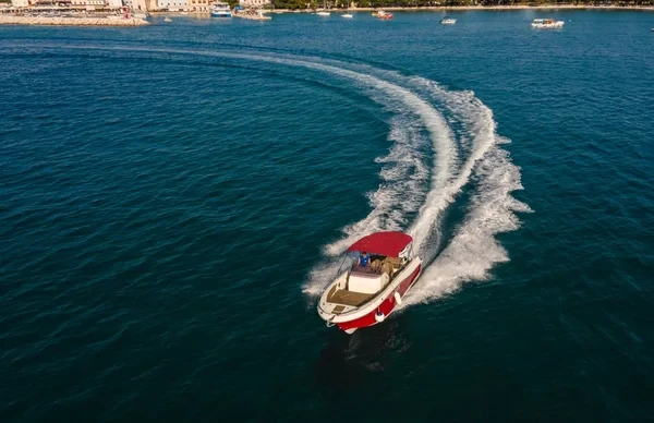 Atlantic 750 Open - Boatscribe.com