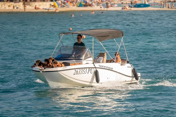 Quicksilver 605 Sundeck - Boatscribe.com
