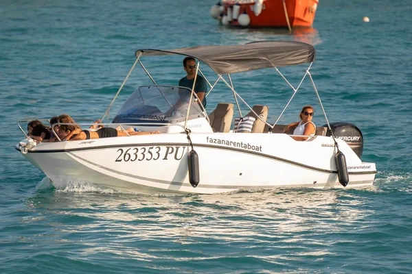 Quicksilver 605 Sundeck - Boatscribe.com