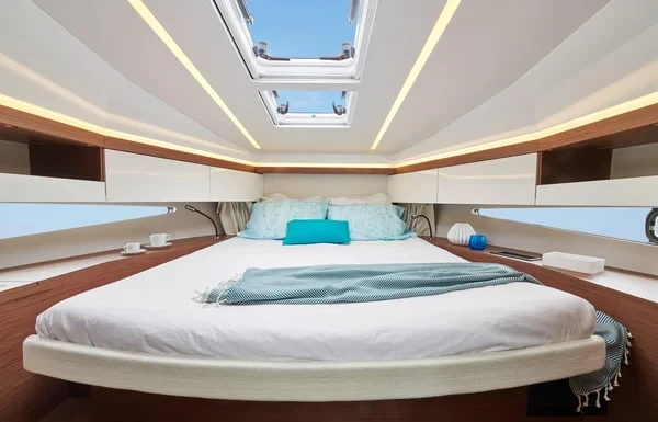 Jeanneau NC 37 - Boatscribe.com