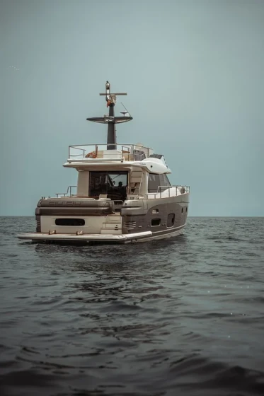 Azimut Magellano 53 - Boatscribe.com