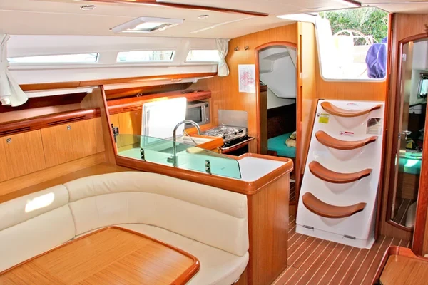 Sun Odyssey 42i - Boatscribe.com