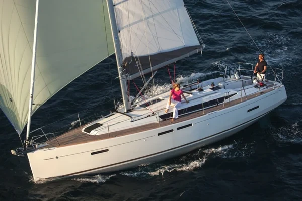 Sun Odyssey 419 - Boatscribe.com