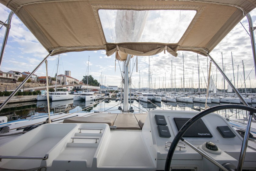 Lagoon 450 - Boatscribe.com