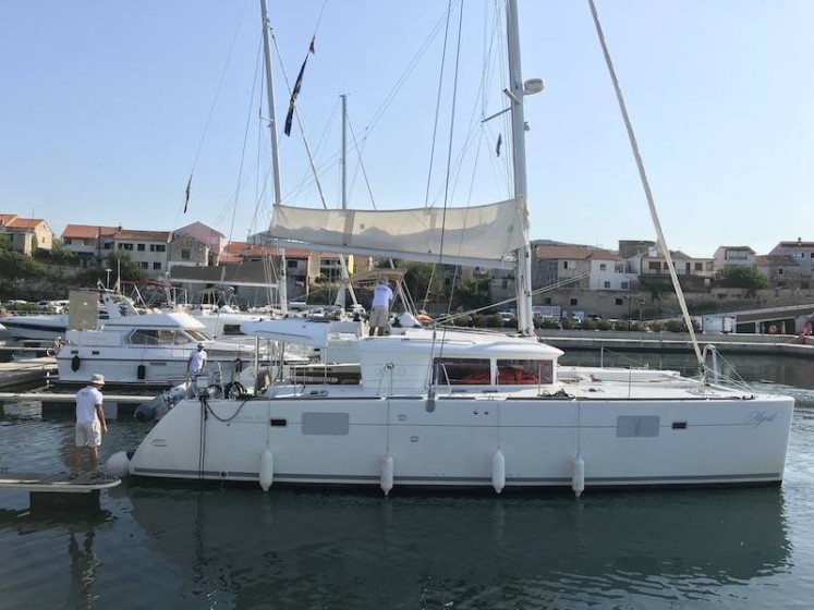 Lagoon 450 - Boatscribe.com