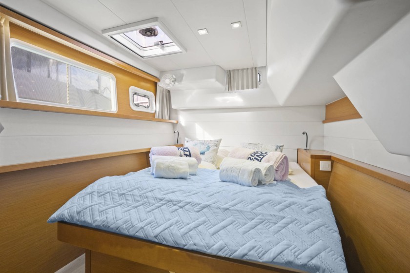 Lagoon 450 - Boatscribe.com