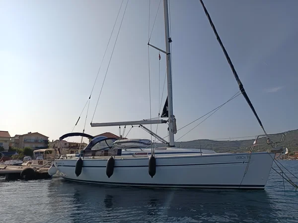 Bavaria 38 - Boatscribe.com