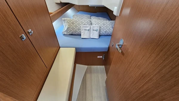 Bavaria Cruiser 34 Style - Boatscribe.com