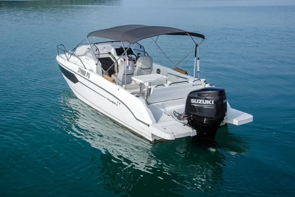 Beneteau Flyer 8 - Boatscribe.com