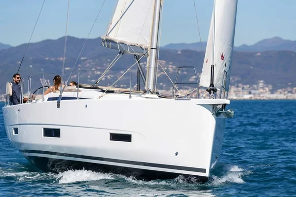 Dufour 390 Grand Large - Boatscribe.com
