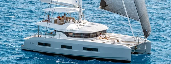 Lagoon 55 - Boatscribe.com