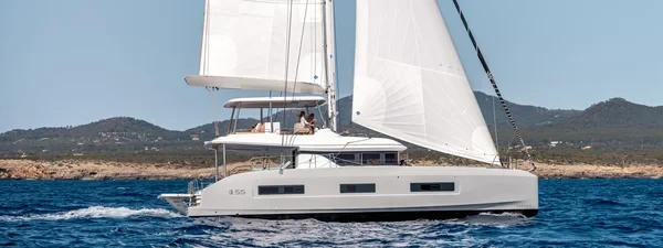 Lagoon 55 - Boatscribe.com