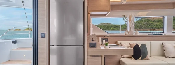 Lagoon 55 - Boatscribe.com