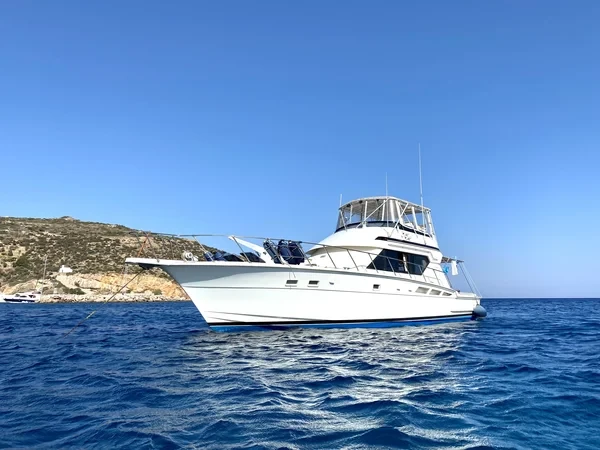 Hatteras Convertible 52 - Boatscribe.com
