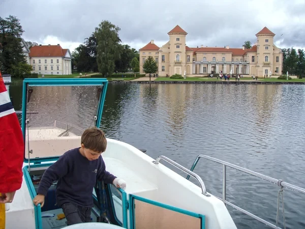 Vetus 900 - Boatscribe.com