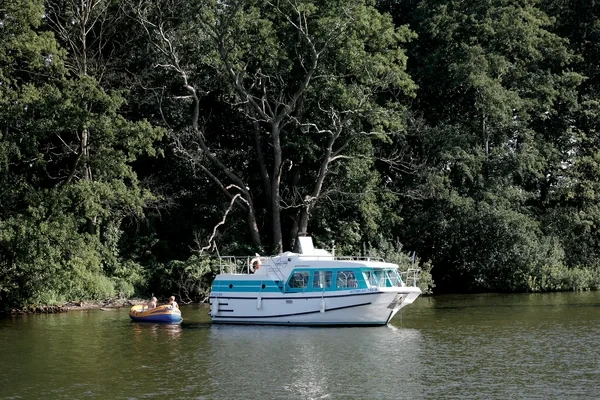Vetus 900 - Boatscribe.com