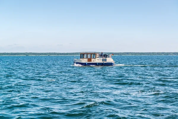 Kormoran 940 - Boatscribe.com