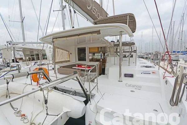 Lagoon 39 - Boatscribe.com