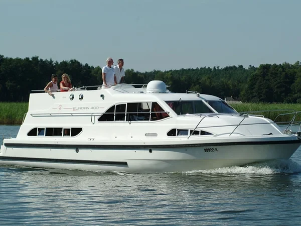 Europa 400 - Boatscribe.com