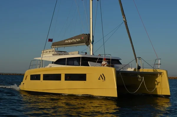 Aventura 45 - Boatscribe.com