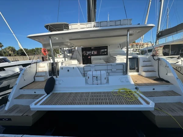 Aventura 45 - Boatscribe.com