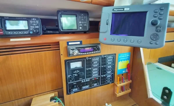 Sun Odyssey 32i - Boatscribe.com