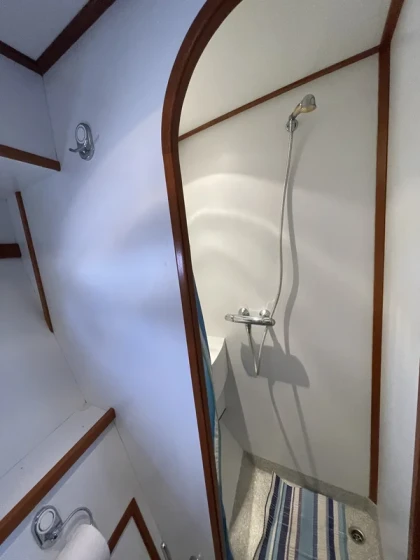 Vri-Jon Contessa 45 - Boatscribe.com