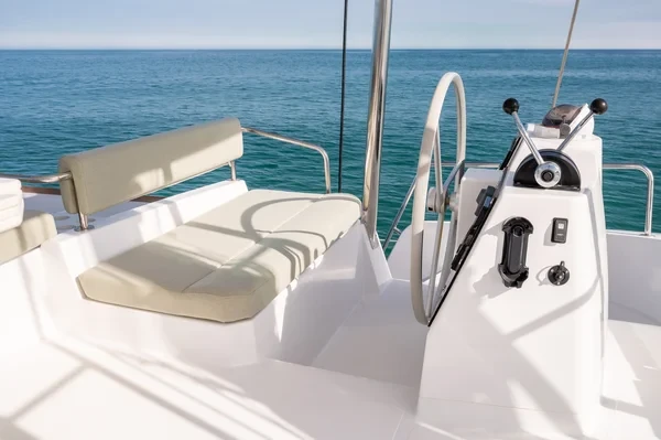 Bali 4.6 - Boatscribe.com
