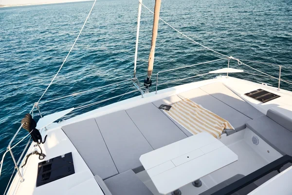 Bali 4.6 - Boatscribe.com