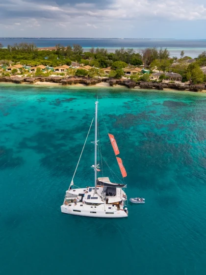Lagoon 46 - Boatscribe.com