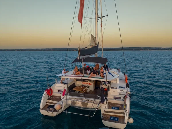 Lagoon 46 - Boatscribe.com