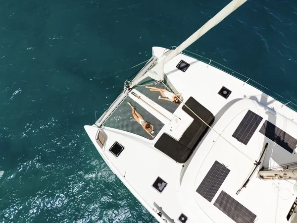 Lagoon 46 - Boatscribe.com